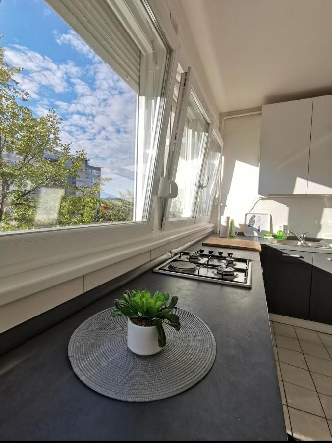 Relax Central Apartment Загреб Екстериор снимка